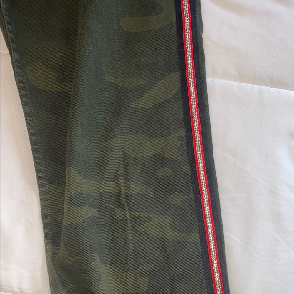 Zara camouflage Jeans with Frayed Hem and Sporty Side Stripes.please ask info - Picture 3 of 5
